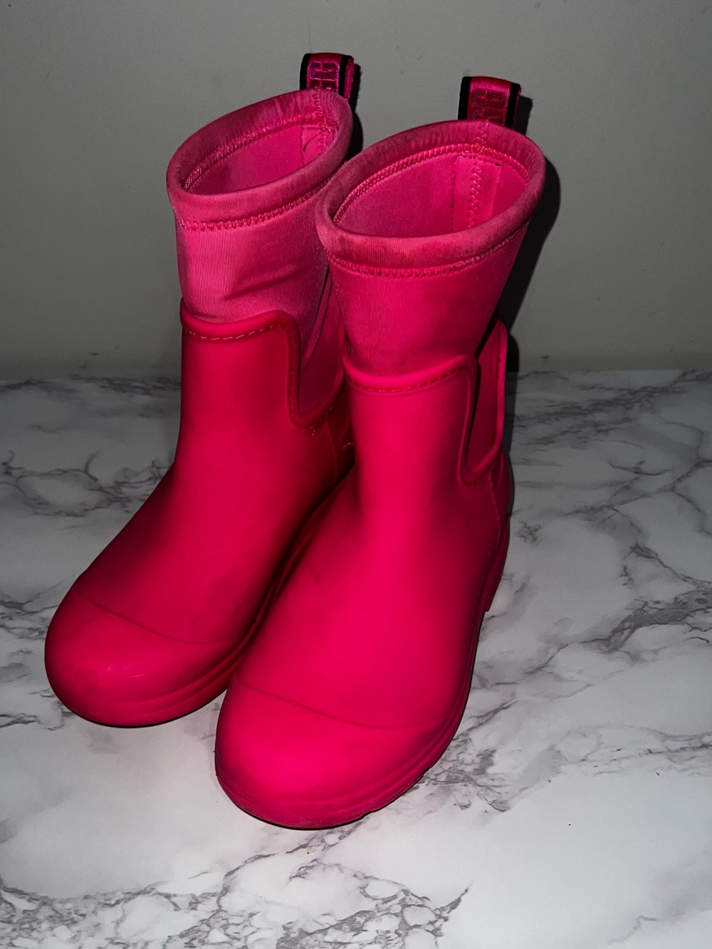 Kids Ugg droplet mid rain boot